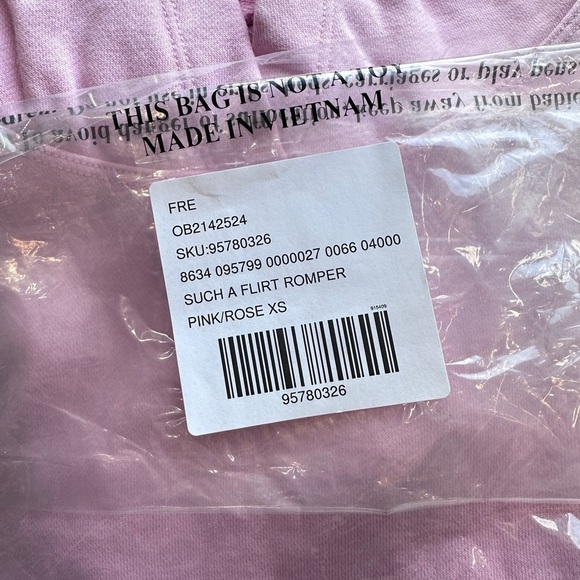 NWOT Free People Such A Flirt Romper in Powder Pink - Picture 10 of 10